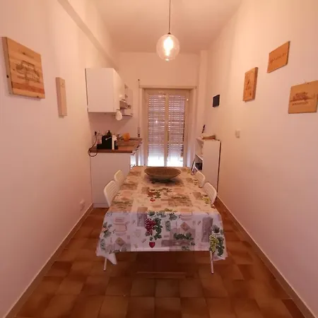 Vatican House Monti Di Creta 公寓